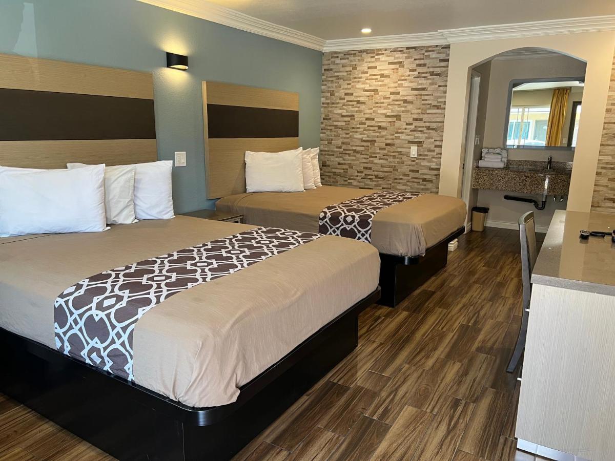 Industry Inn & Suites La Puente Buitenkant foto